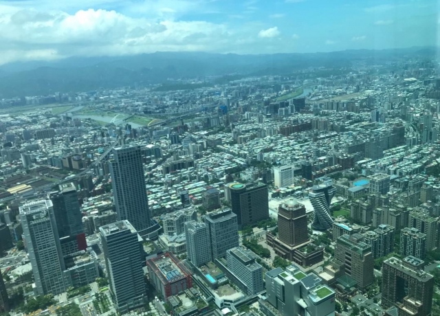 上半年商用交易腰斬 商仲示警：旅館恐陷拋售潮