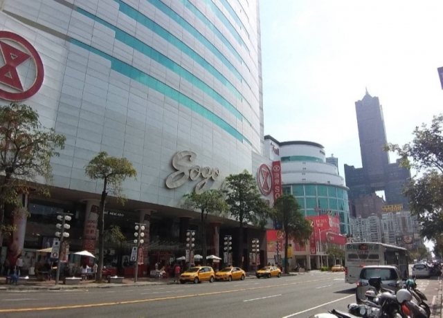 三多大遠百連8年蟬聯地王　萬年地后落漢神巨蛋