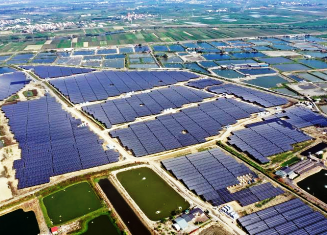 南二都積極推動綠電 民間土地與公有建築成小型發電廠