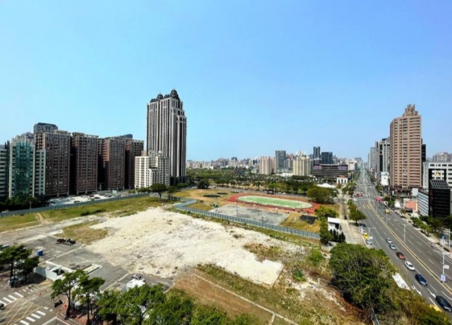 北高雄新百貨賣場增多 博愛特區發展如虎添翼