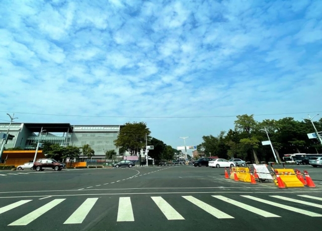 舊左營國中將變更1.8萬坪商業地 採公辦都更開發商場旅館、水景宅