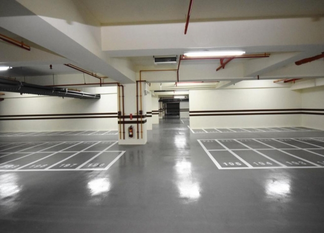 內政部擬將車道皆由買汽車位住戶分攤 南部建築業痛批機車用飛的?