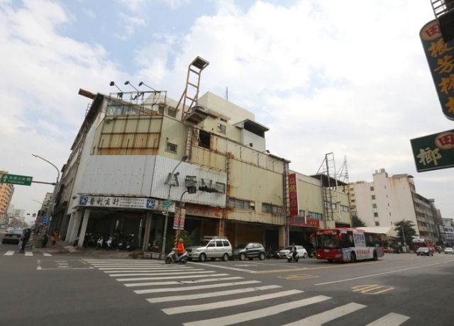 高雄後驛百貨影城不蓋了　改推總銷90億逾6百戶造鎮案