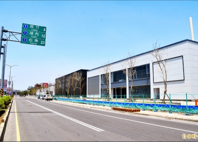 高捷南岡山站商圈漸成形 年底吸人氣