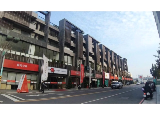 外送電商成主流　黃金店面買氣大遜郊區平價店