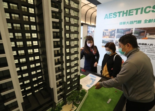 疫情衝擊房市 南二都7月買氣直線下修2成