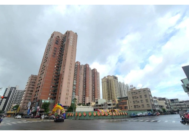 漢神巨蛋27層超高危老案動土　總銷35億元開價上看4字頭