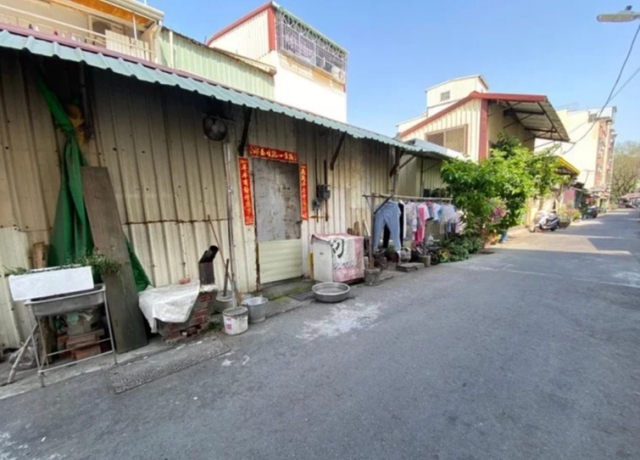 前鎮新草衙未購地違建 研擬朝危老辦理