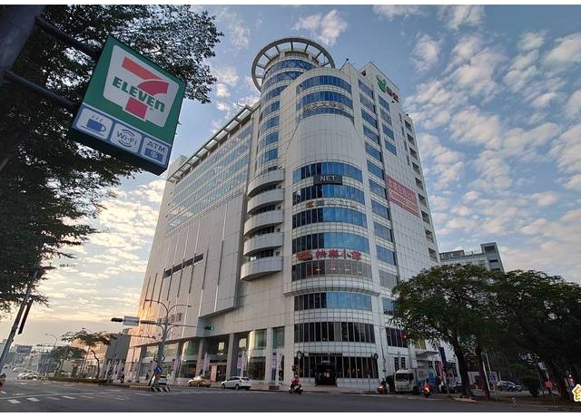 台南東區地標德安百貨大樓重新招租 2/10開標年租5080萬