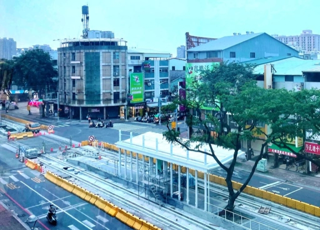 高雄輕軌二階進度達96%進入倒數 將開放10處重要路口可左轉