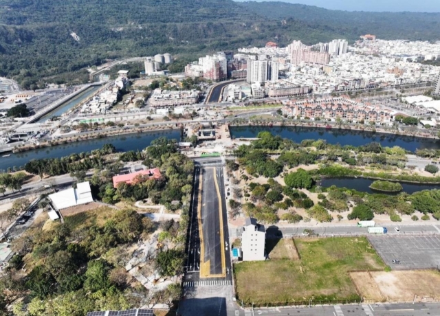 高雄鐵路地下化後最後一座九如橋拆除完成 九如新橋115年完工