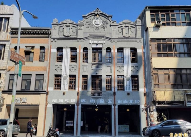 華麗老宅風華再現！台南95年歷史「五福商店」 內部開箱