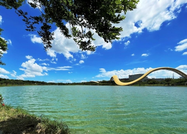 南科吸就業約達9.2萬人 建設效應帶動房市走升與加重購屋壓力