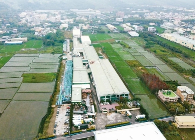 高雄違章工廠合法化 廠家怨花錢耗時