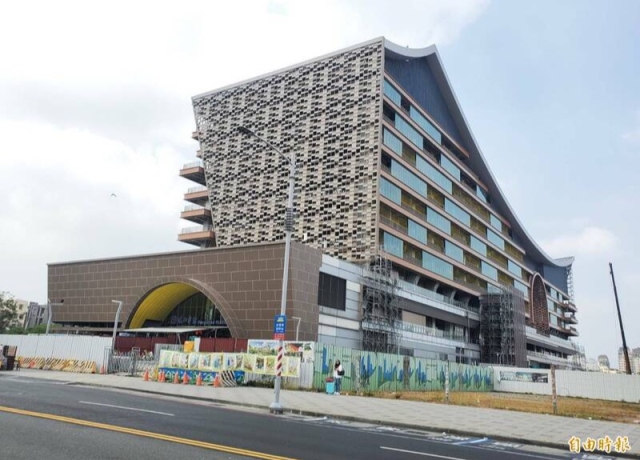 台鐵鳳山車站大樓4月底招商 力拚2026年中營運