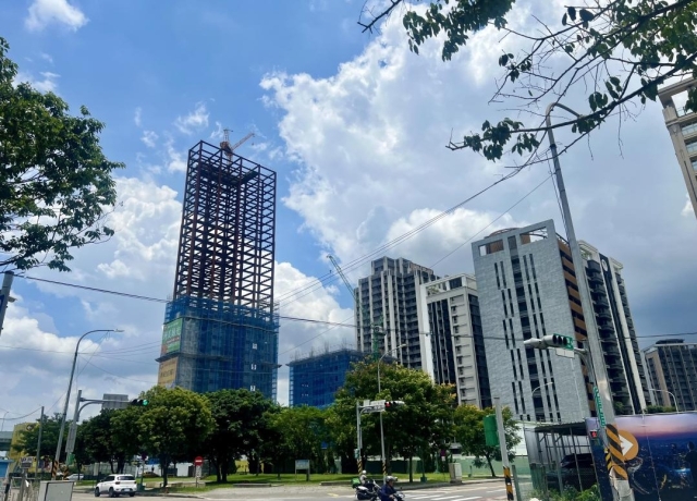 金龍海嘯橫掃全台 9月銷售率暴跌 開售30天只賣1成3