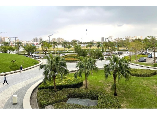 鳳山坐擁位置、人口、交通三優勢 三井LaLaport2026將完工更加分