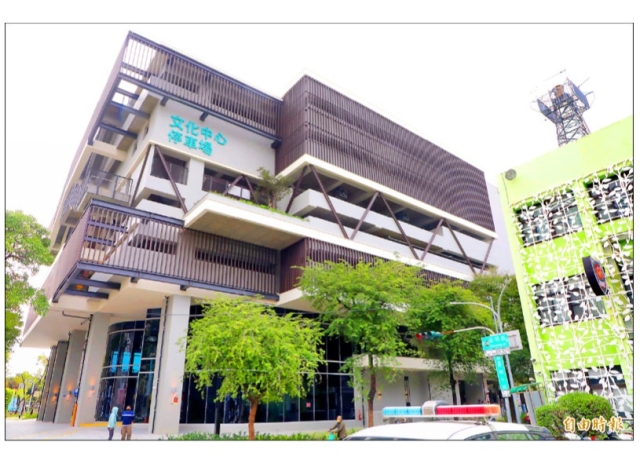 增211汽車格 文化中心停車場啟用