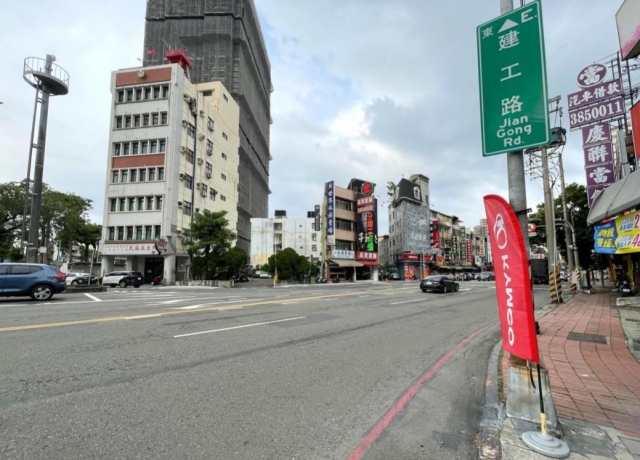 自住客重返三民區 熱門商圈輕豪宅雙軌加持 低總價與優惠付款2房穩去化