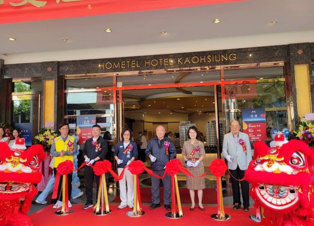 高雄自辦都更建案無雙公開 正副議長站台加持