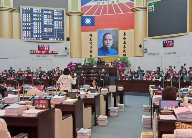 南市房屋稅自治條例修正三讀 住家用2戶以內調降稅率