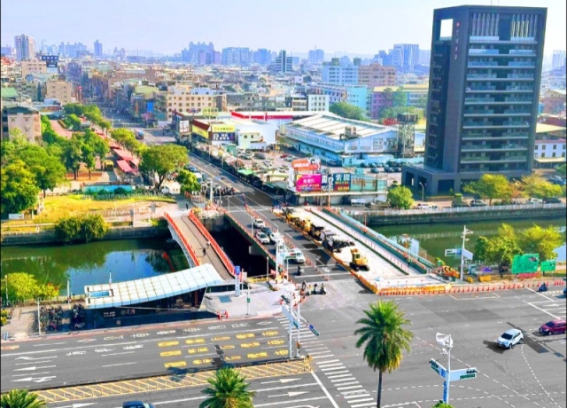 高雄媽祖港橋改建完工 今全線通車