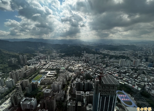 金龍風暴週年2》房市僵局待打開 2026年預期價量盤整