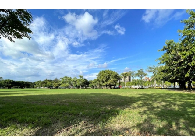 左營四通一階都計變更實施 舊左營國中成清大分部 區域輕豪宅房價坐5見6