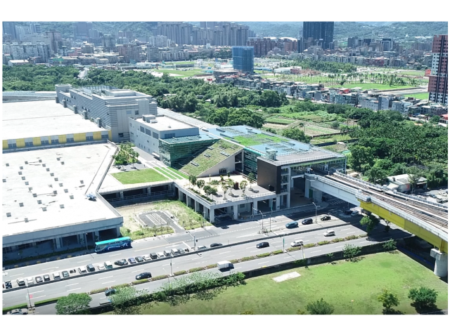 建商買不起地了？壽險大鱷滿 7.7兆現金等進場！專家曝：千億熱錢全擠向「這塊大餅」