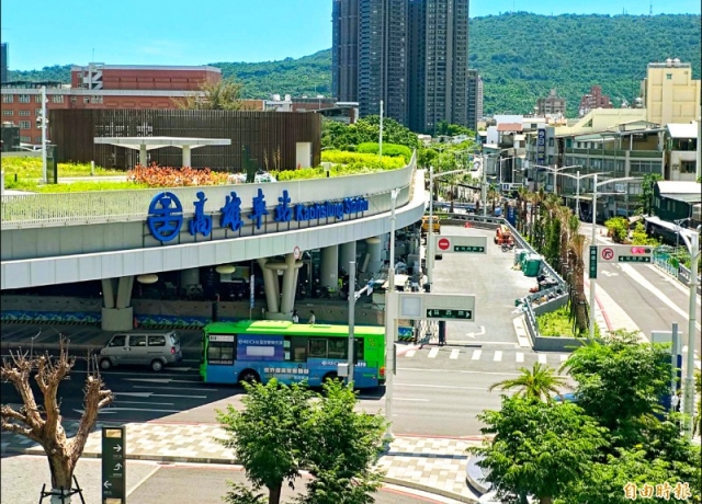 高雄車站 國道、公車轉運站招租成功