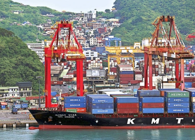 9月景氣燈號挑戰「連10紅」新猷 Q3經濟成長動能續旺