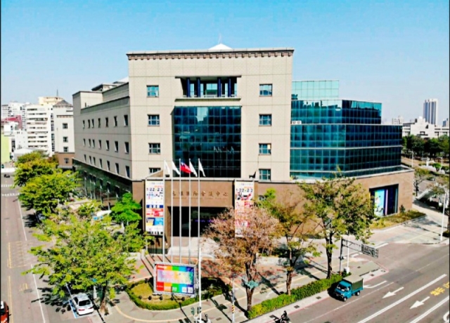 高雄國際會議中心 一樓變身漫畫主題圖書館