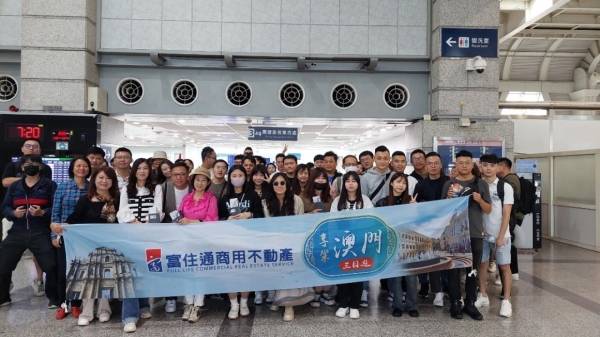 LINE_ALBUM_團體照_241129_14