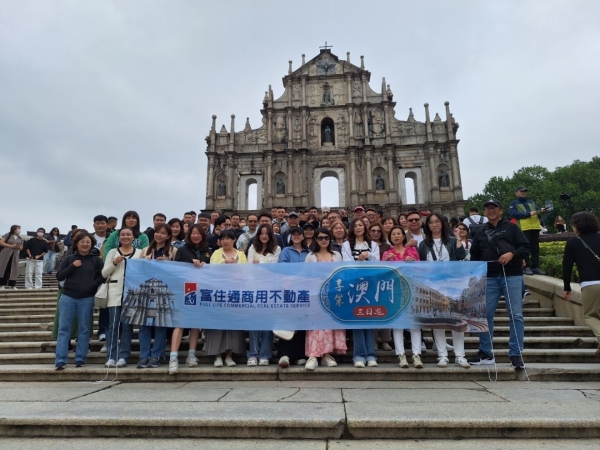 LINE_ALBUM_團體照_241129_9