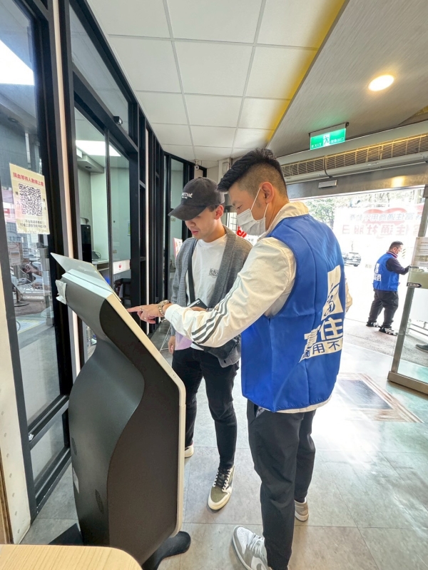 LINE_ALBUM_20251129台南捐血站_251201_18