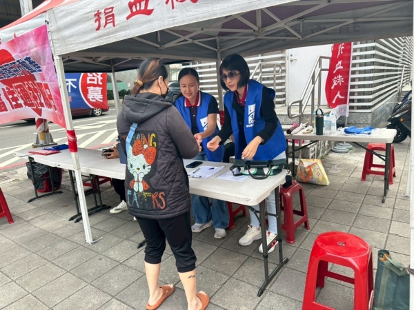 LINE_ALBUM_20251129楠梓捐血站_251201_13