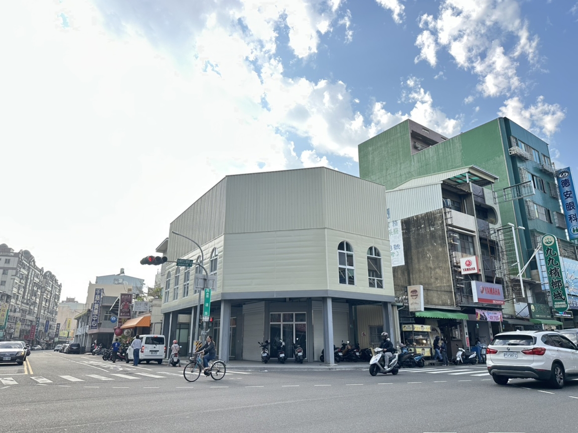 GBR25006 崇善角窗金店 照片 (1)