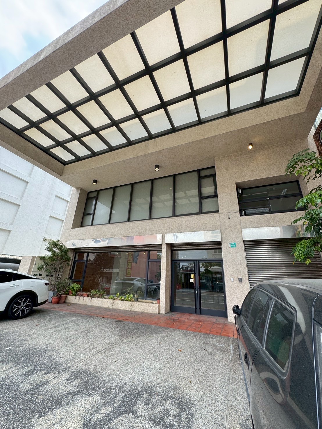 GBR25009裕農路金店面-照片1