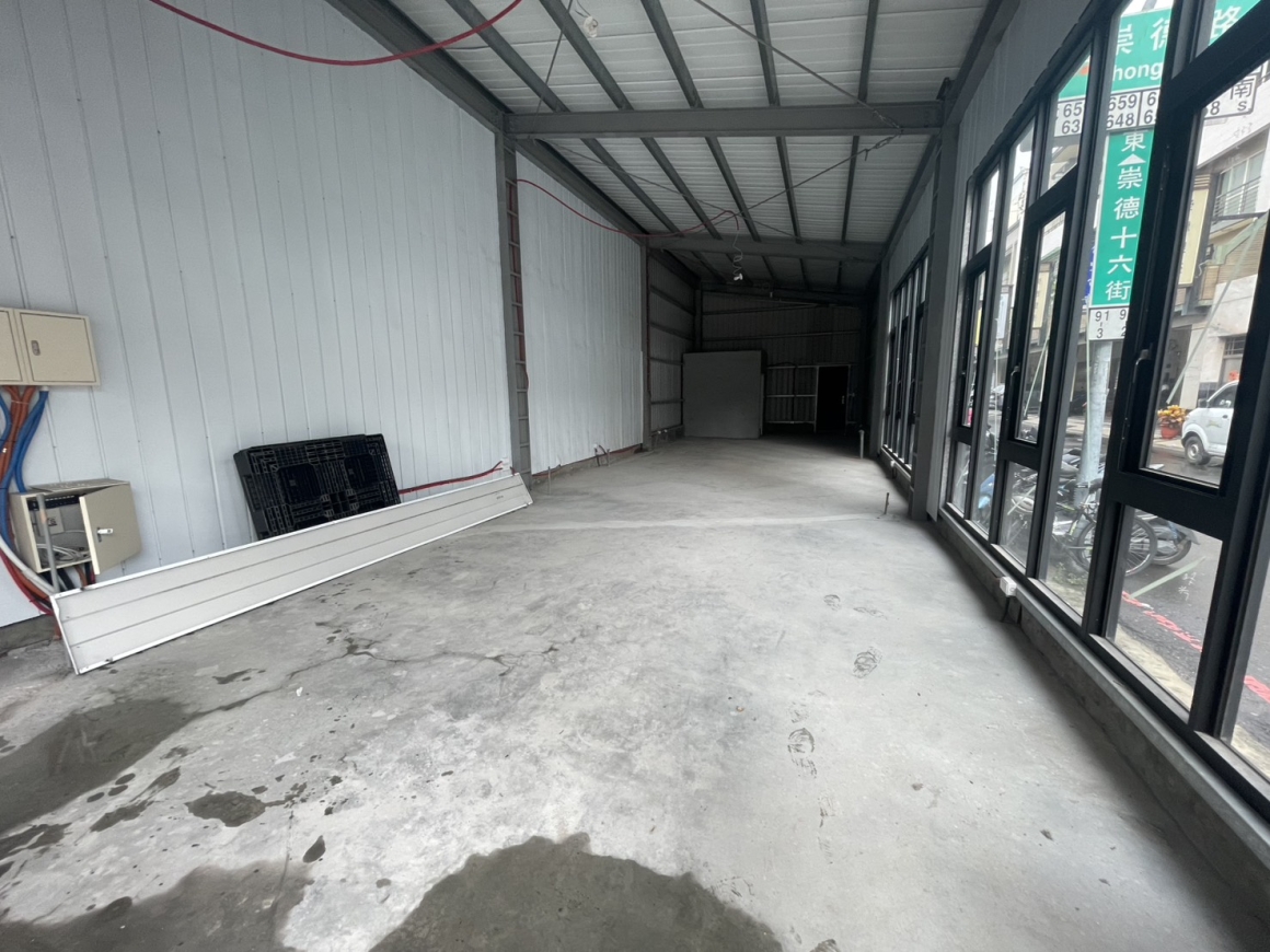 GBR25028 崇德角窗金店 照片 (2)