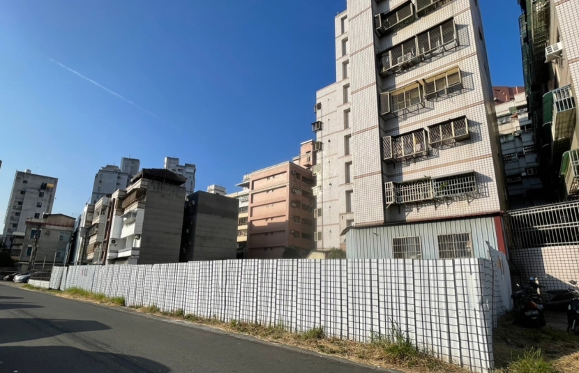 文山精華三角窗建地