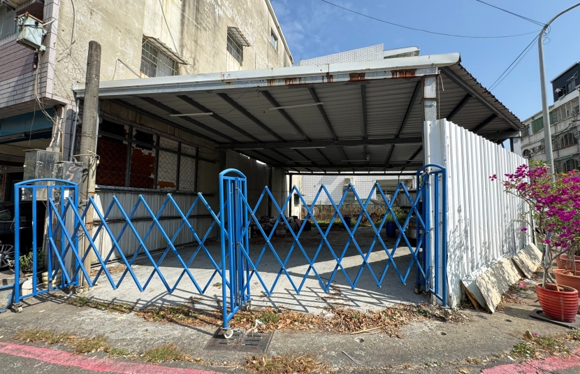重立路上三角窗建地