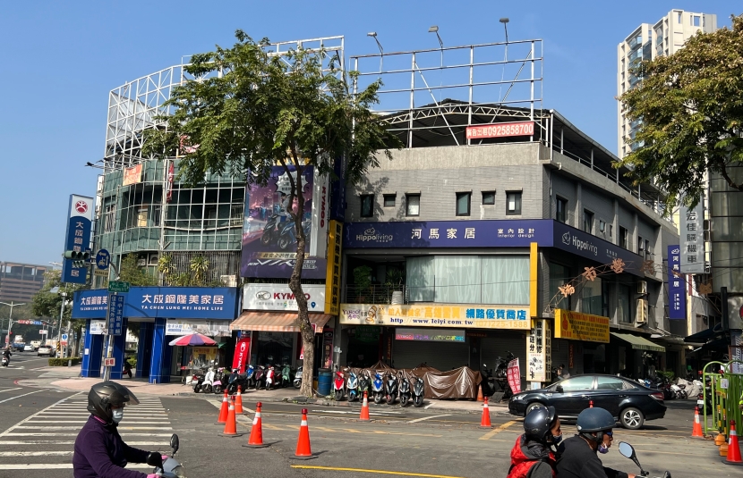 大順路大地坪商業區店霸