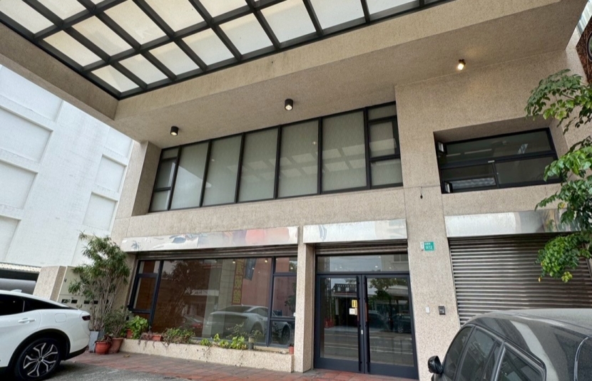 裕農路金店面