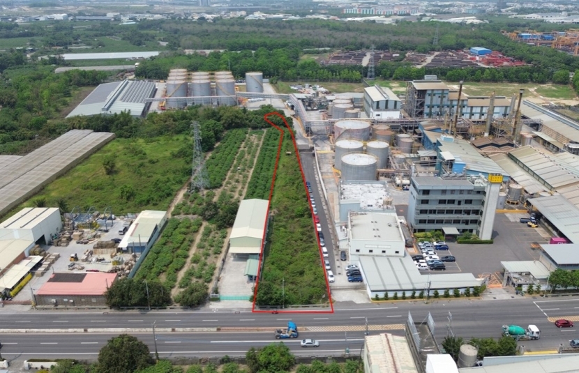 燕巢中興路面寬農地