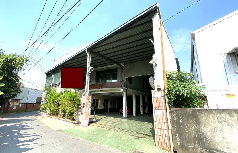 近鳳仁路贈合法廠登農地廠房