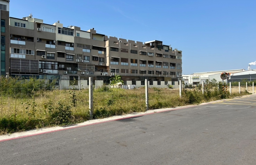 仁武八卦國小建地