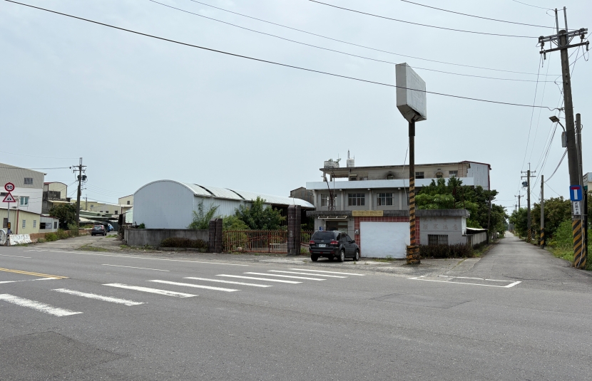 阿蓮省道三角窗工業廠房