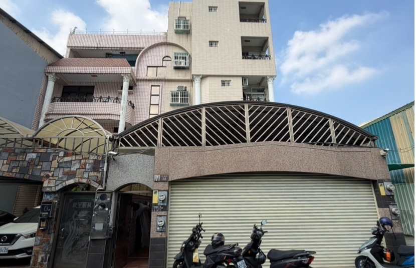 文藻鼎中商圈收租透天