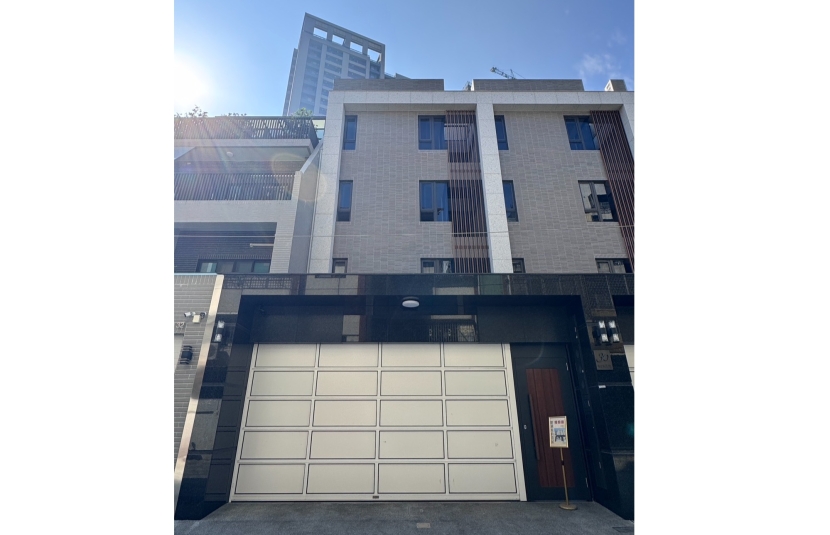 三塊厝站大面寬車庫別墅