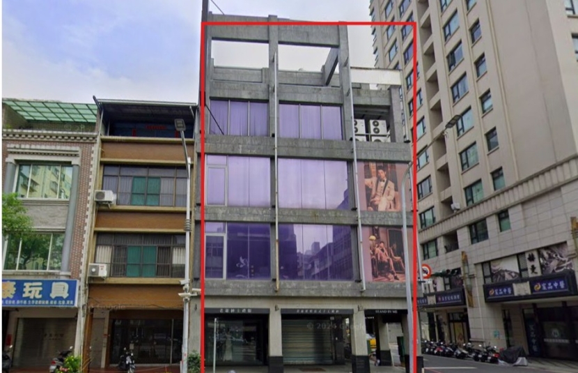 美麗島站-三角窗面寬金店